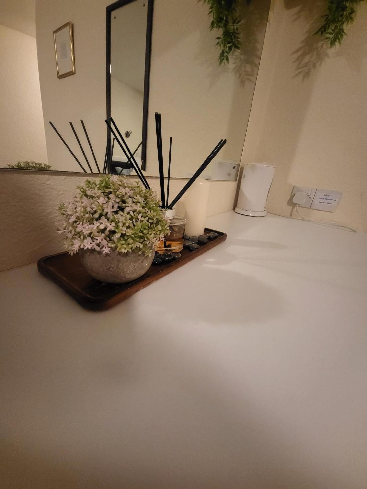 The Old Bank House Hotel Grouville Ngoại thất bức ảnh